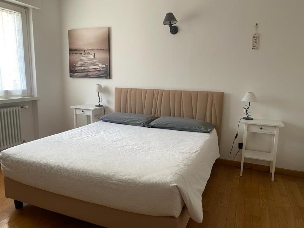 Bed And Breakfast Anna Isera Екстер'єр фото